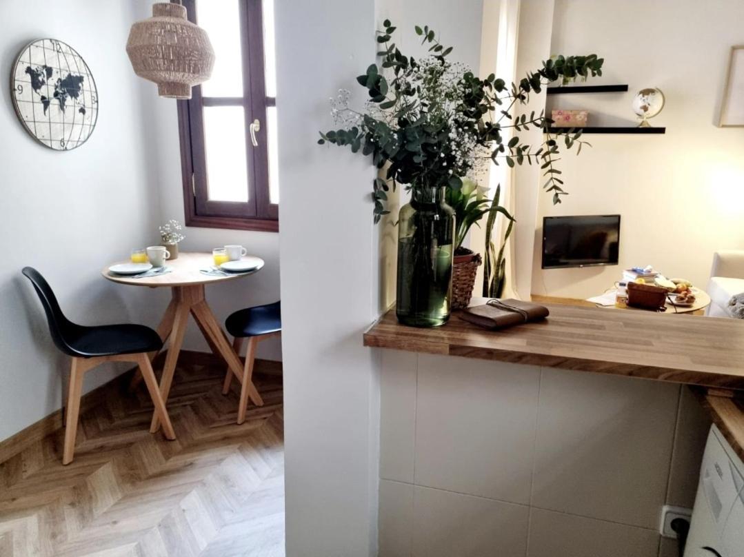Cozy Apartment In The City Center Гранада Екстер'єр фото